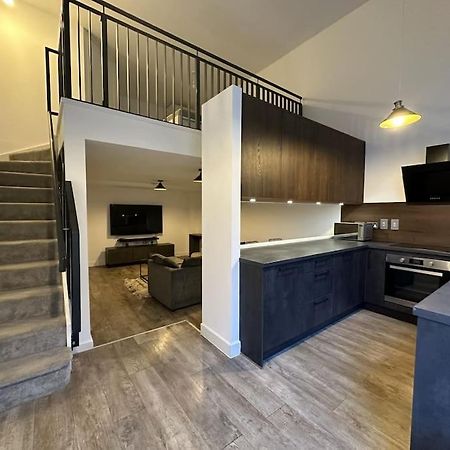 ברמינגהאם Luxurious 1-Bedroom With Parking מראה חיצוני תמונה